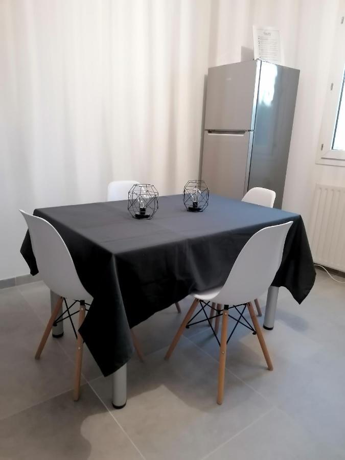 Appartement Frejus 5 Min De La Plage, 1 Min Centre Ville מראה חיצוני תמונה